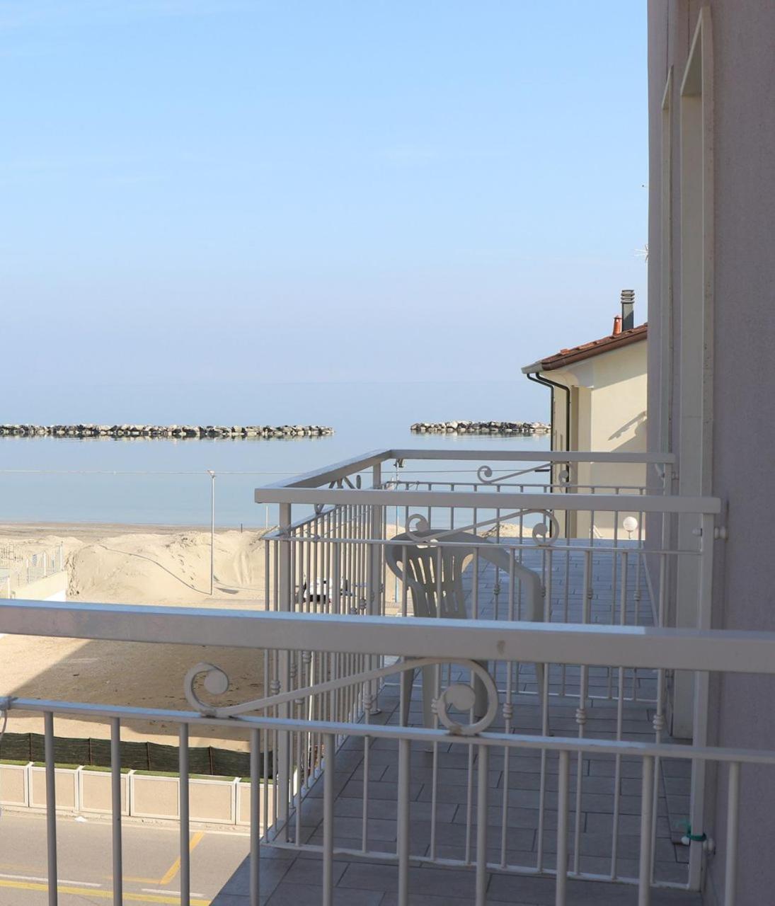 Hotel Barca D'Oro Bellaria-Igea Marina Esterno foto