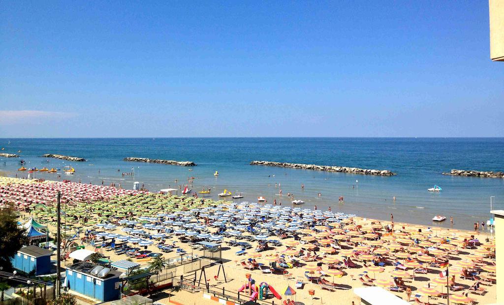 Hotel Barca D'Oro Bellaria-Igea Marina Esterno foto