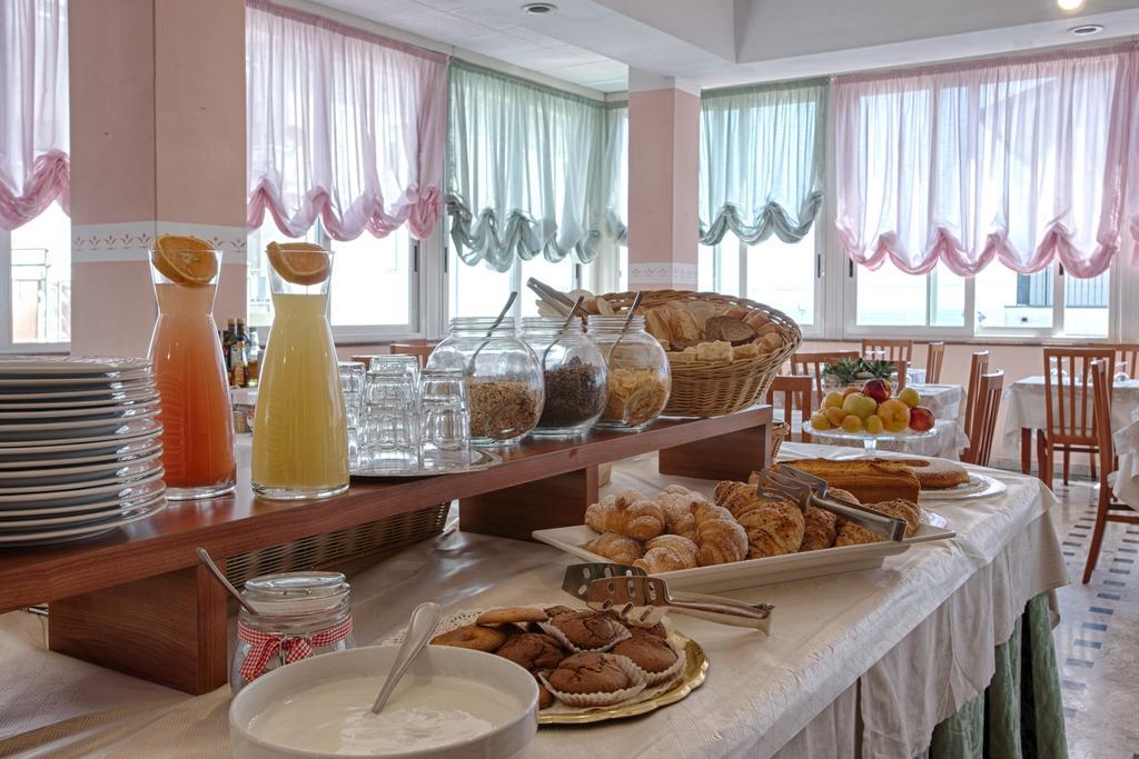 Hotel Barca D'Oro Bellaria-Igea Marina Esterno foto
