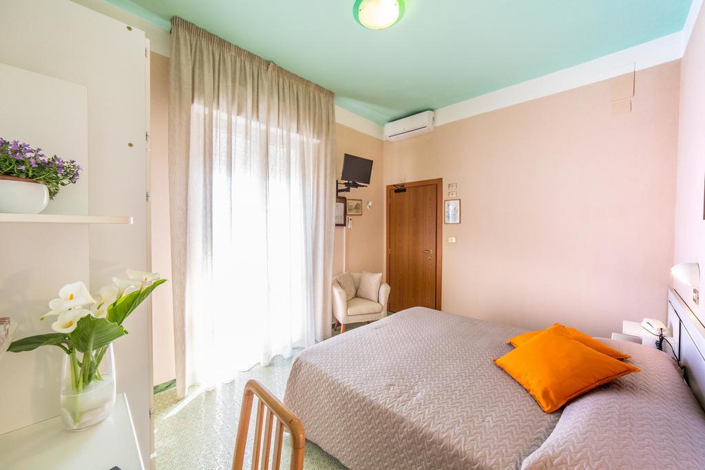Hotel Barca D'Oro Bellaria-Igea Marina Esterno foto